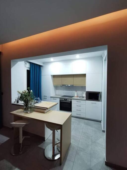 Live Minimal Apartment Athens Exterior photo